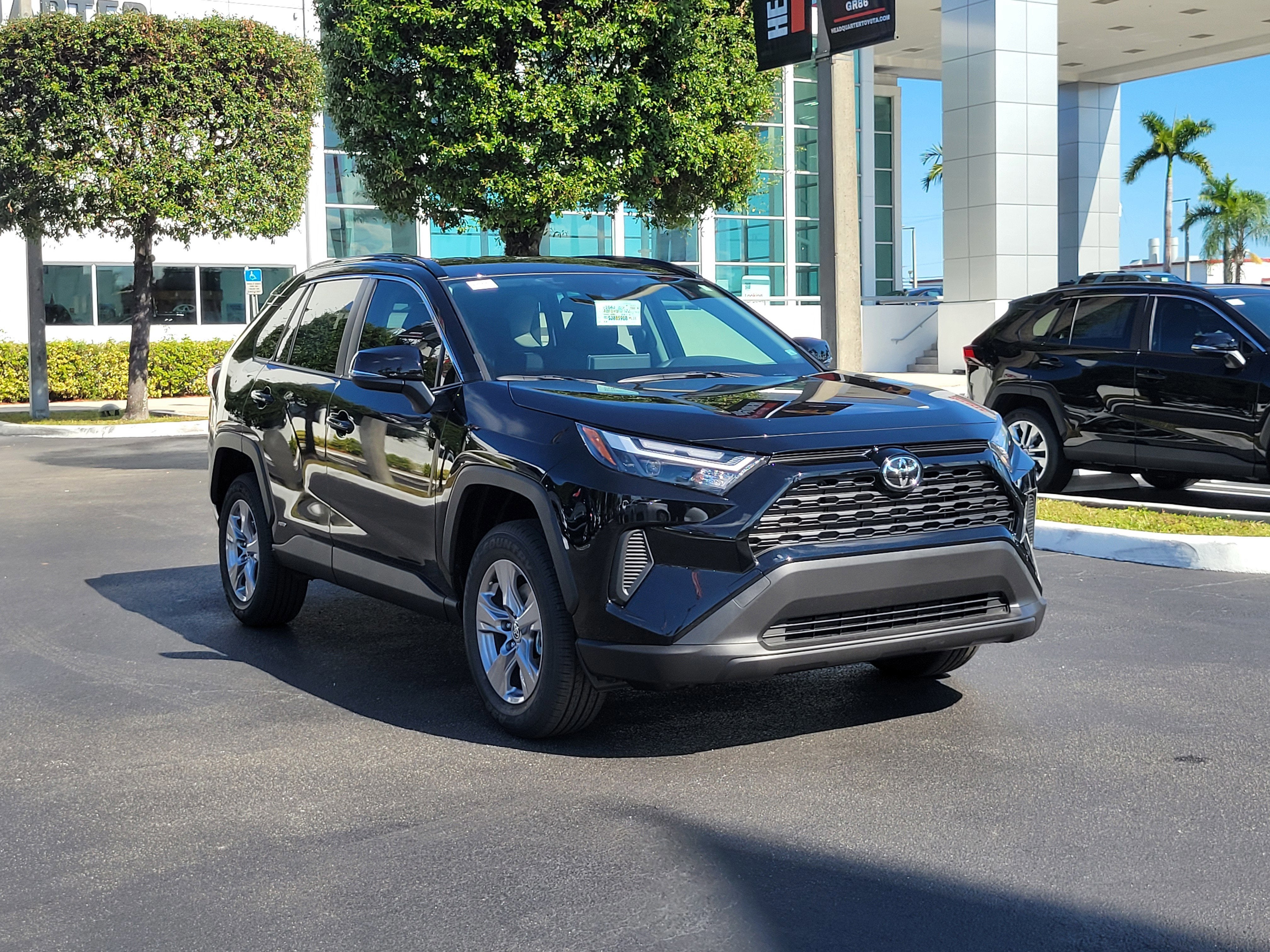 2025 Toyota RAV4 Hybrid Hybrid XLE