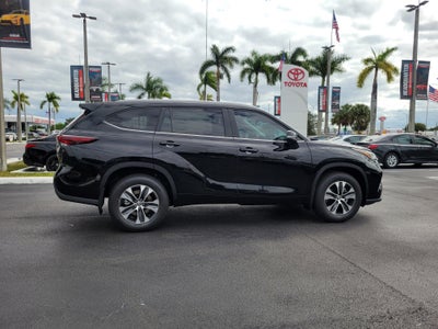 2026 Toyota Highlander Hybrid Hybrid XLE