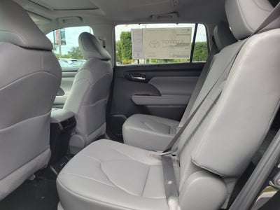 2026 Toyota Highlander Hybrid Hybrid XLE