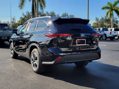 2026 Toyota Highlander XLE