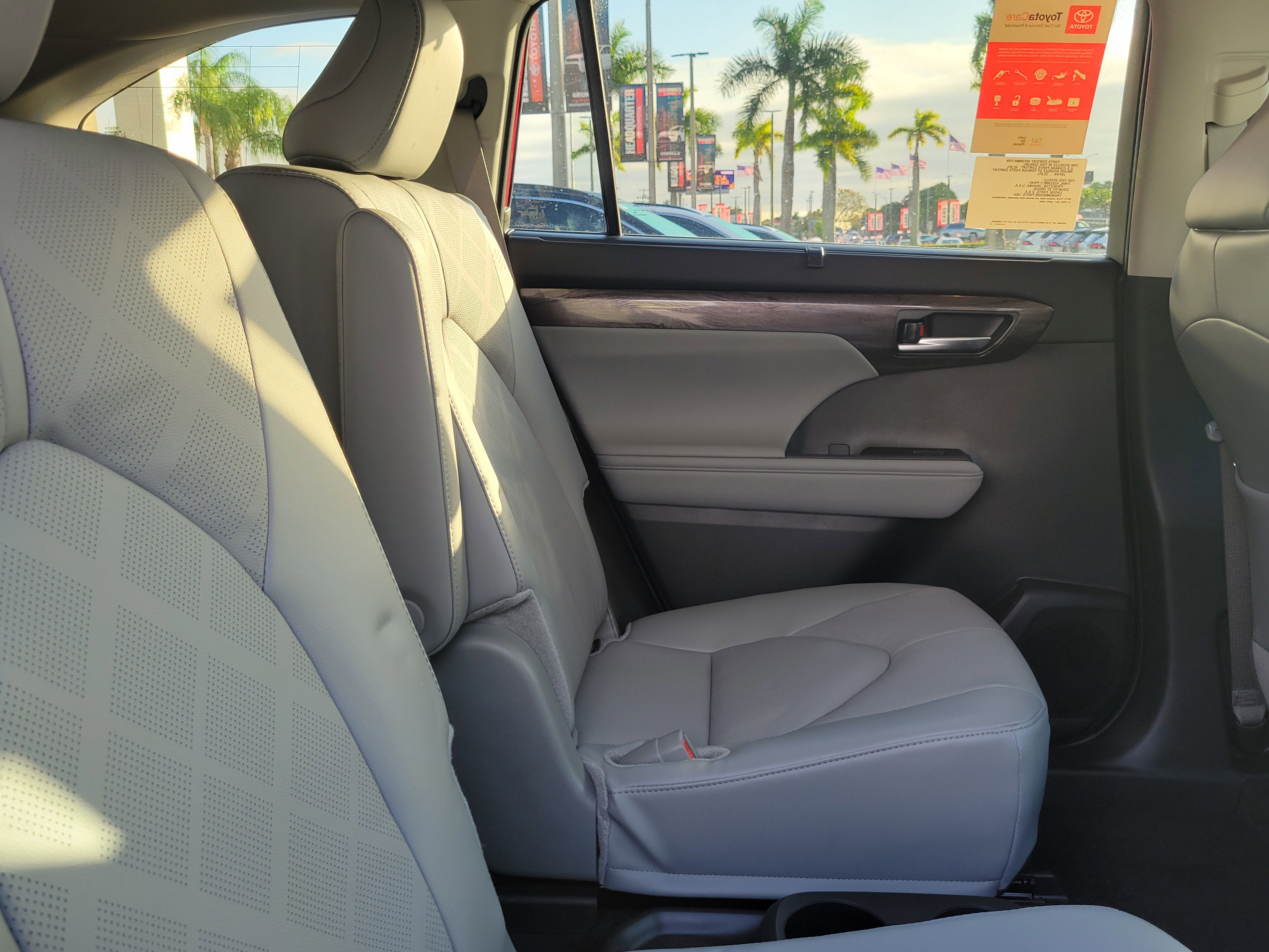 2026 Toyota Highlander Platinum