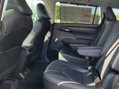 2026 Toyota Highlander XLE