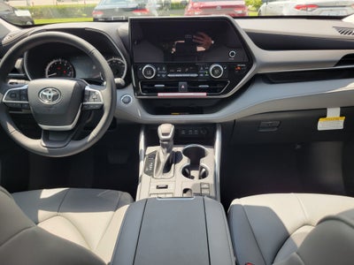 2026 Toyota Highlander XLE