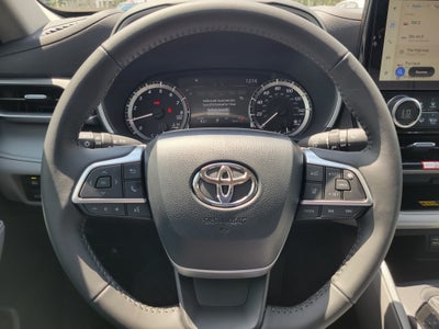2026 Toyota Highlander XLE