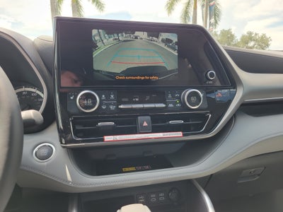 2026 Toyota Highlander XLE