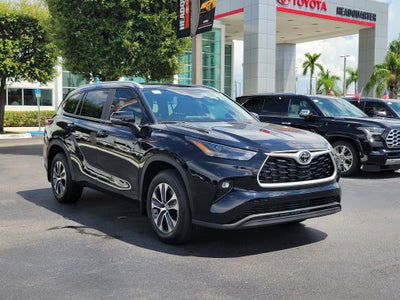 2026 Toyota Highlander XLE