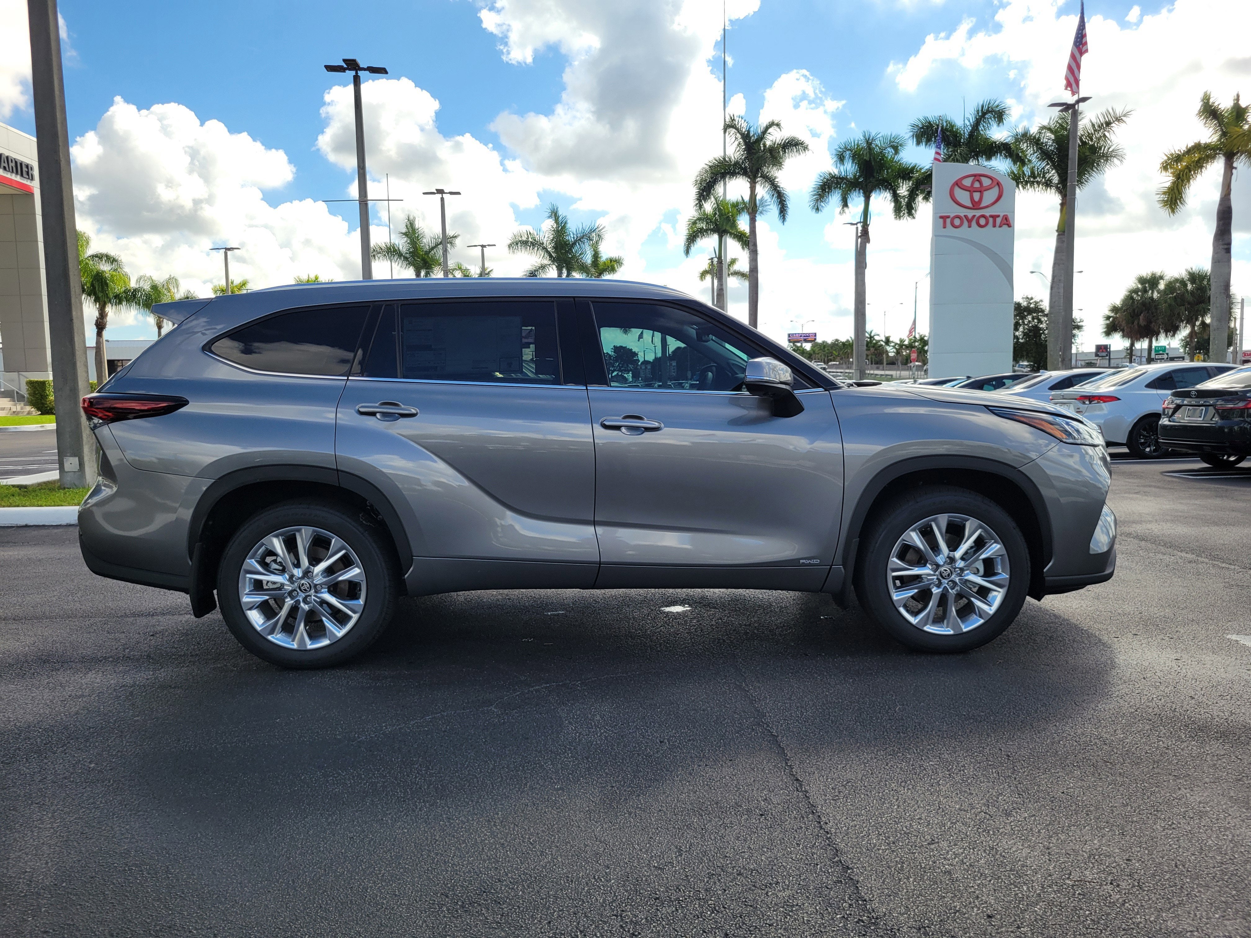 2026 Toyota Highlander Hybrid Hybrid Limited