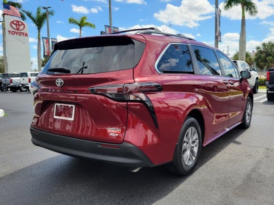 2026 Toyota Sienna XLE