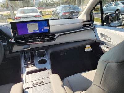2026 Toyota Sienna XLE