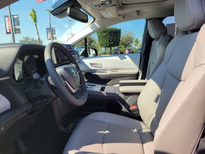 2026 Toyota Sienna XLE