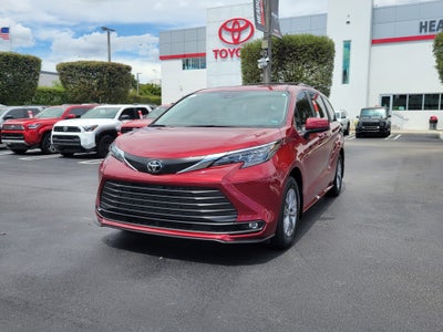 2026 Toyota Sienna XLE