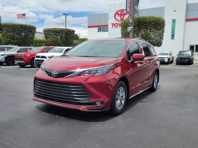 2026 Toyota Sienna XLE