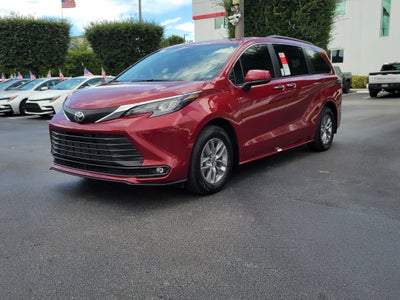 2026 Toyota Sienna XLE