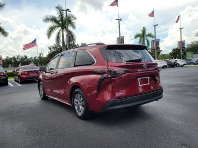 2026 Toyota Sienna XLE