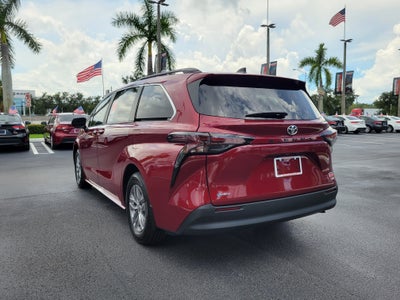 2026 Toyota Sienna XLE