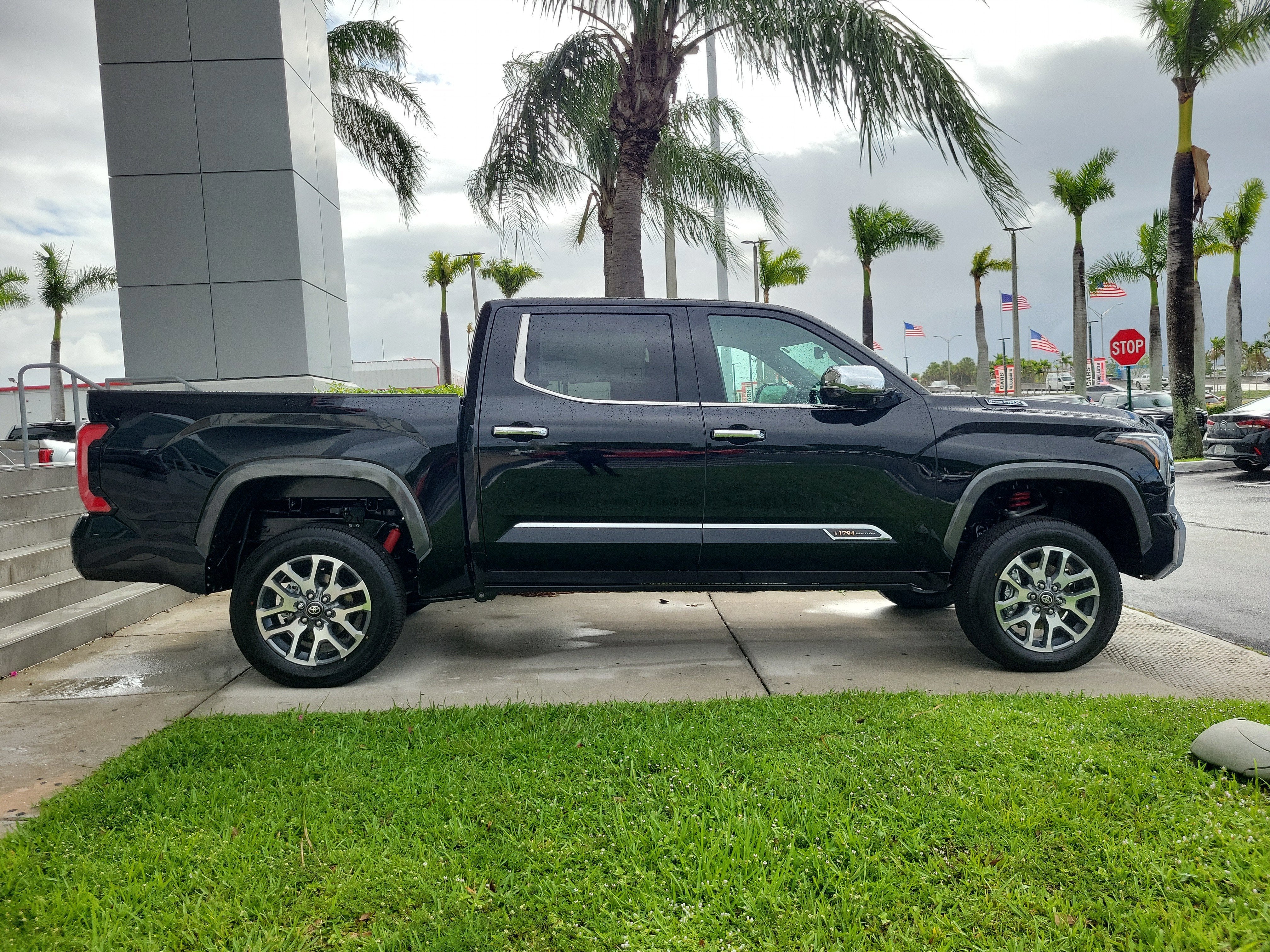 2026 Toyota Tundra i-FORCE MAX 1794 Edition i-FORCE MAX
