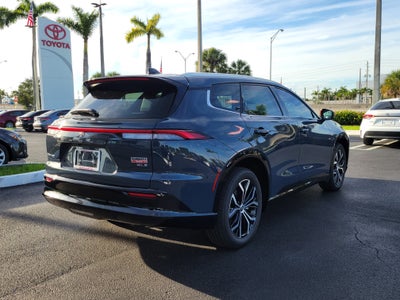 2026 Toyota Toyota Crown Signia XLE