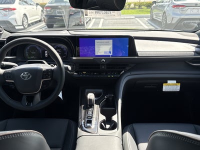 2027 Toyota Toyota Crown Platinum