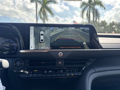 2027 Toyota Toyota Crown Platinum