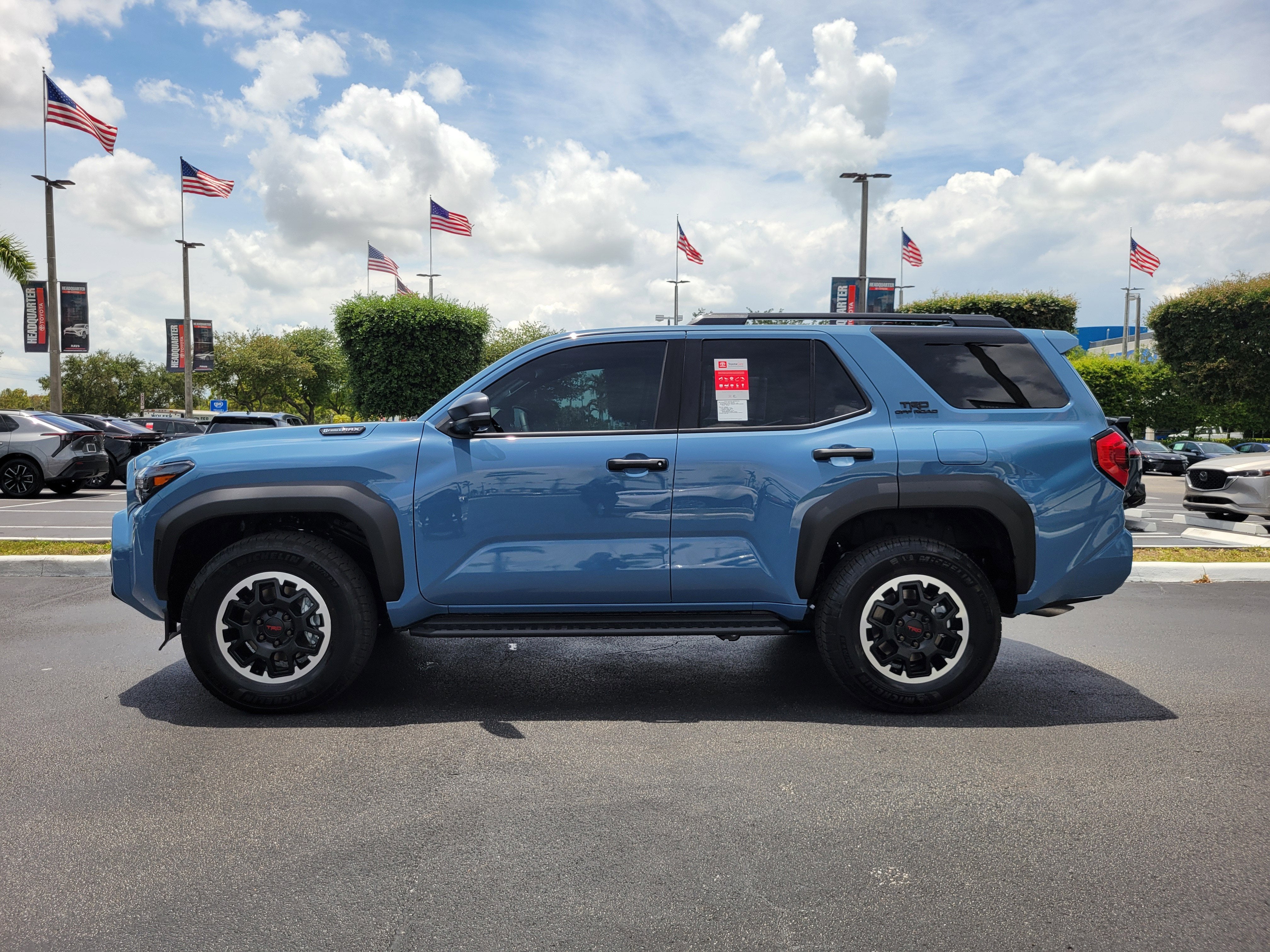 2026 Toyota 4Runner i-FORCE MAX TRD Off-Road Premium i-FORCE MAX