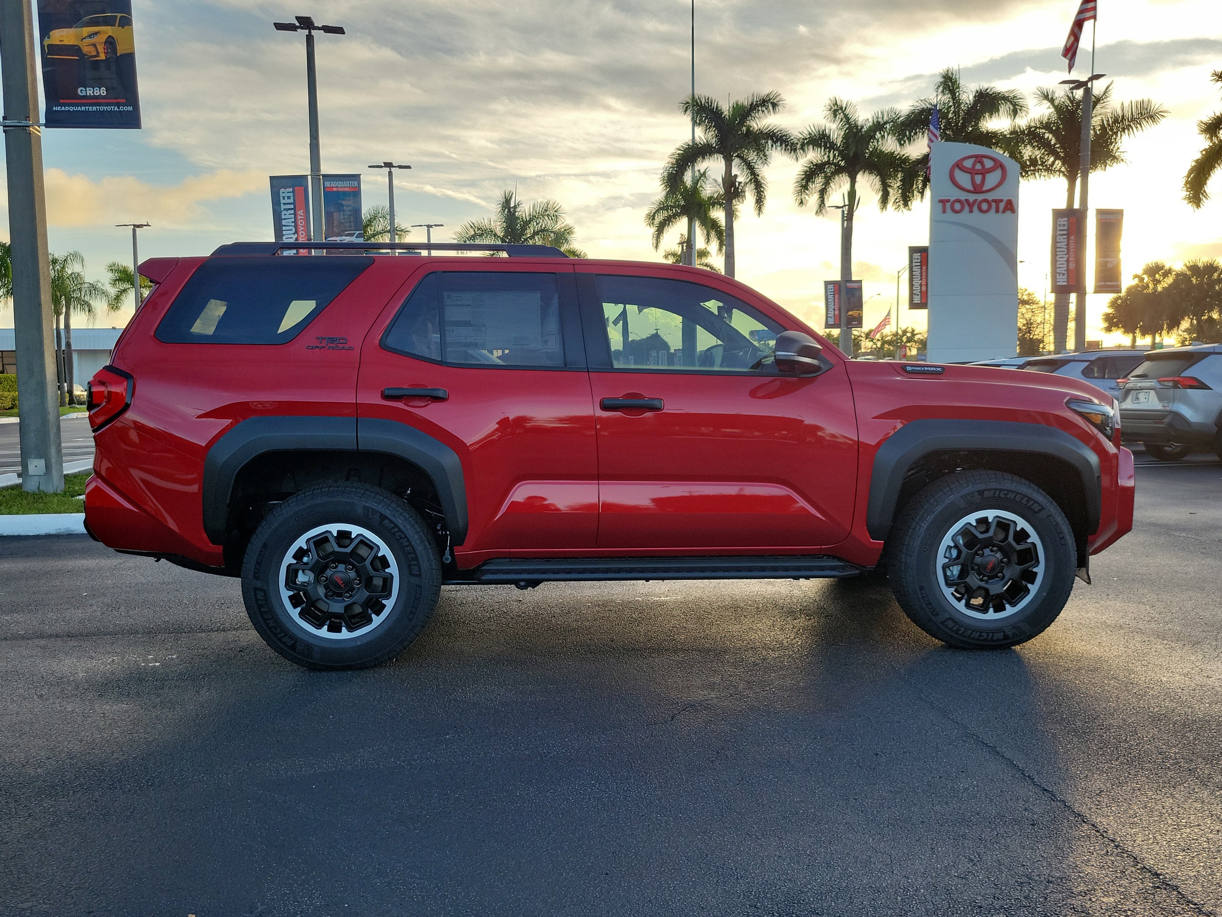 2025 Toyota 4Runner i-FORCE MAX TRD Off-Road Premium i-FORCE MAX