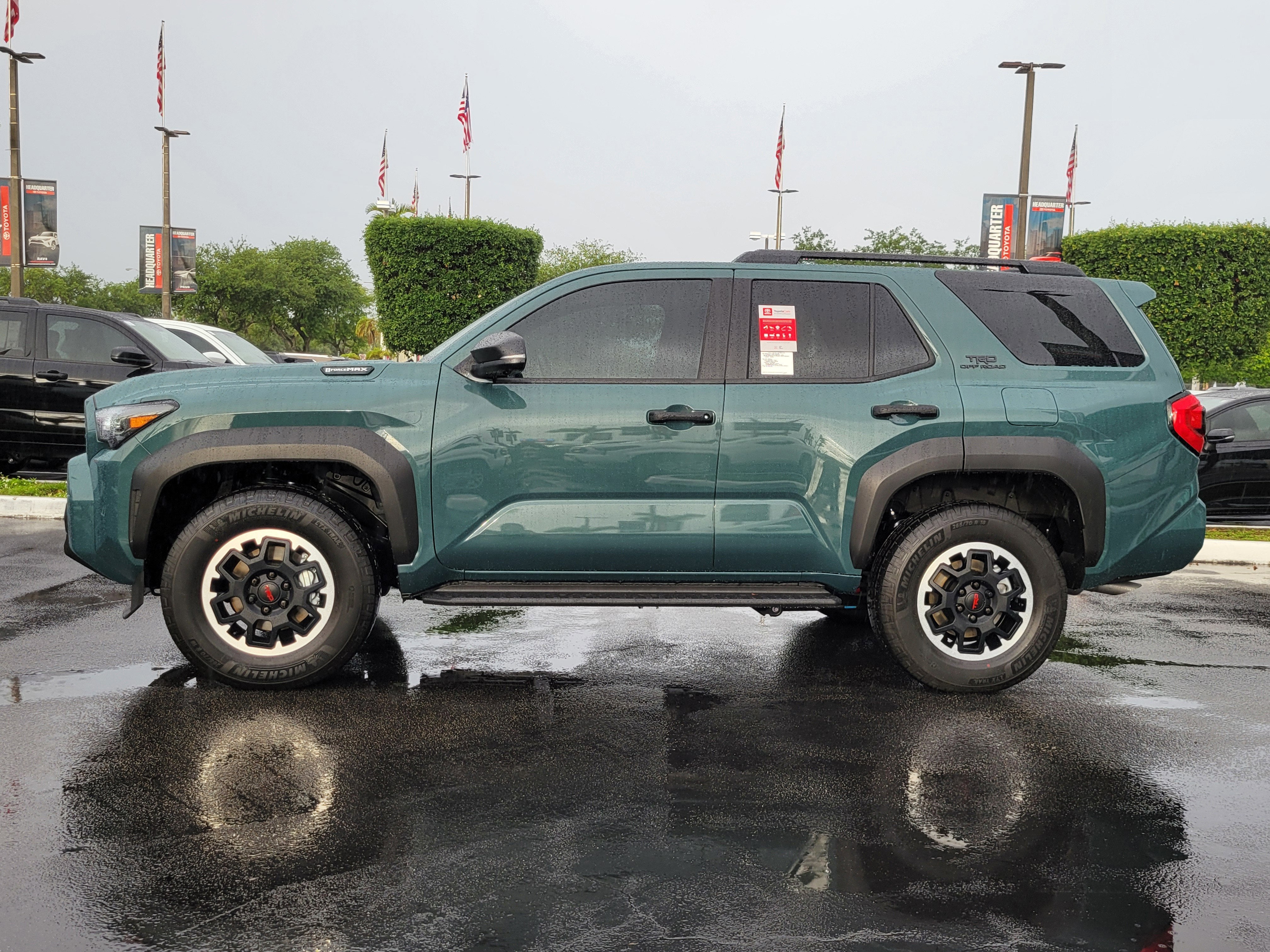 2026 Toyota 4Runner i-FORCE MAX TRD Off-Road Premium i-FORCE MAX