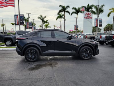 2026 Toyota C-HR SE