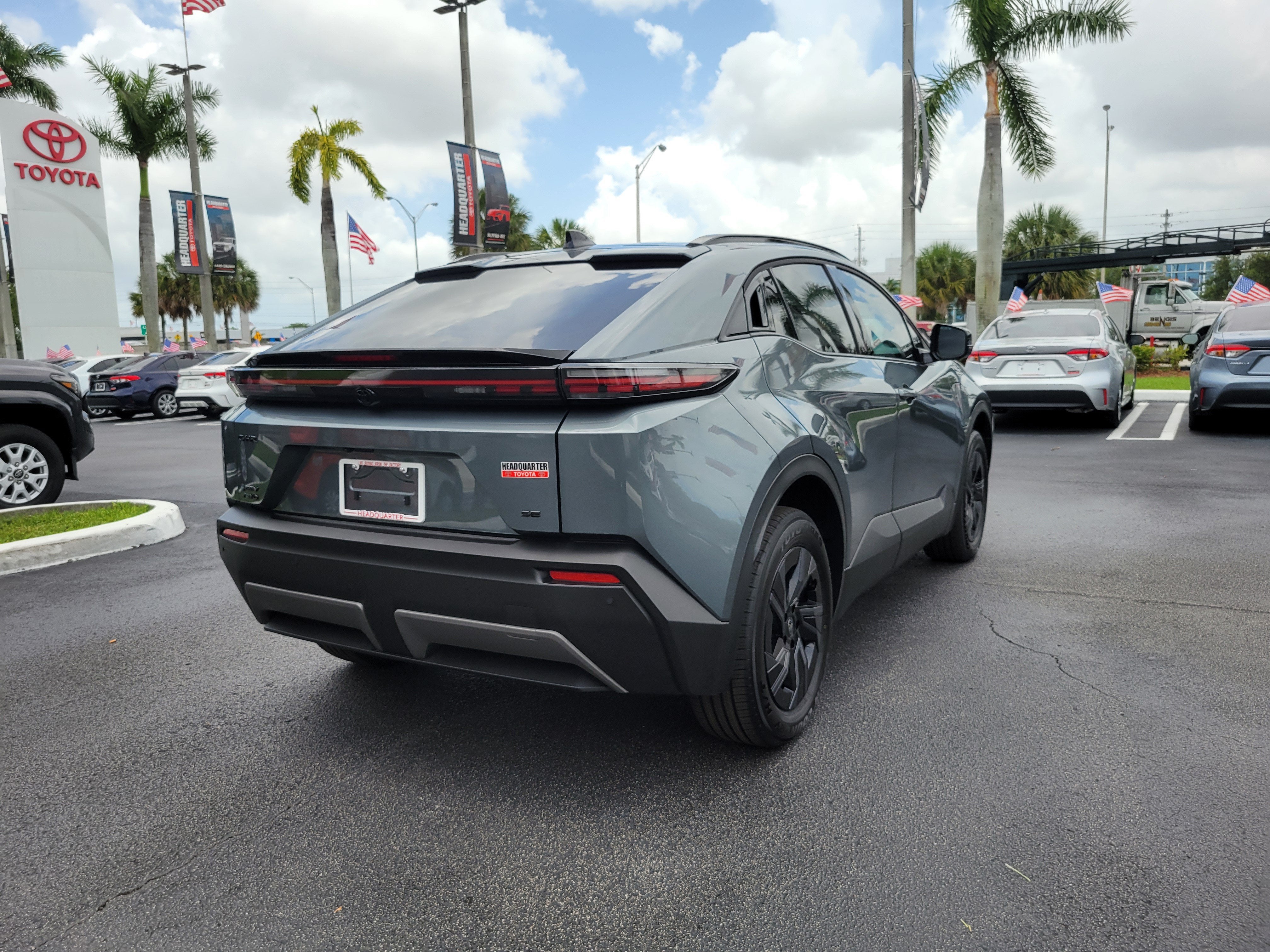 2026 Toyota C-HR SE