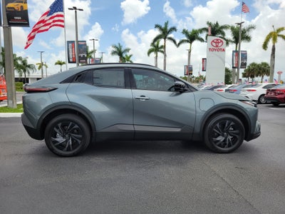 2026 Toyota C-HR SE