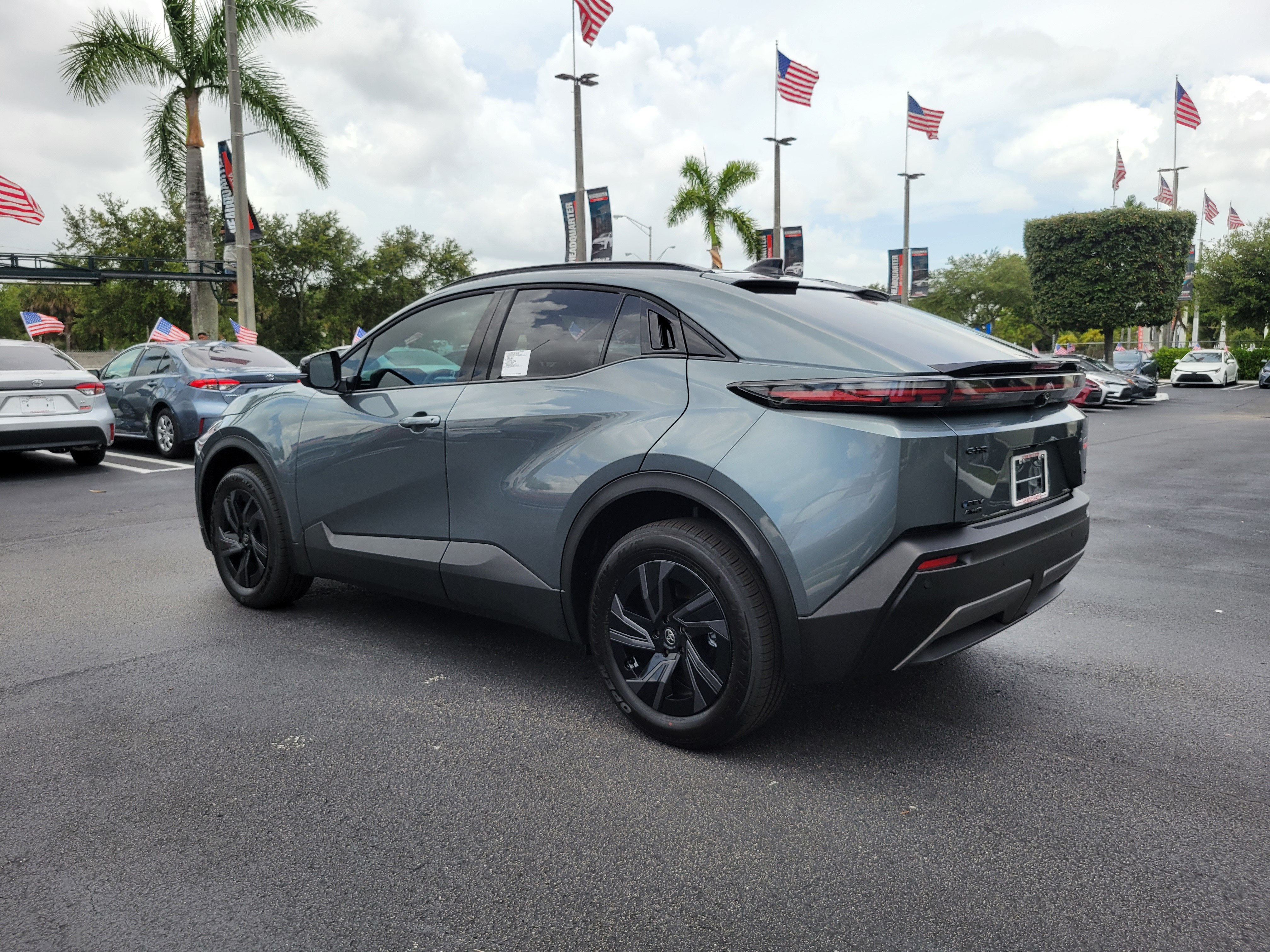 2026 Toyota C-HR SE