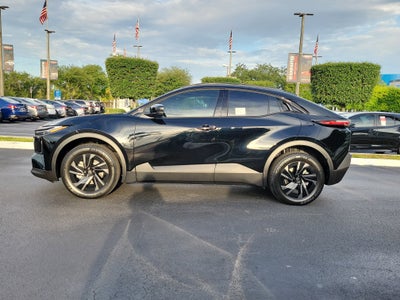 2026 Toyota C-HR SE