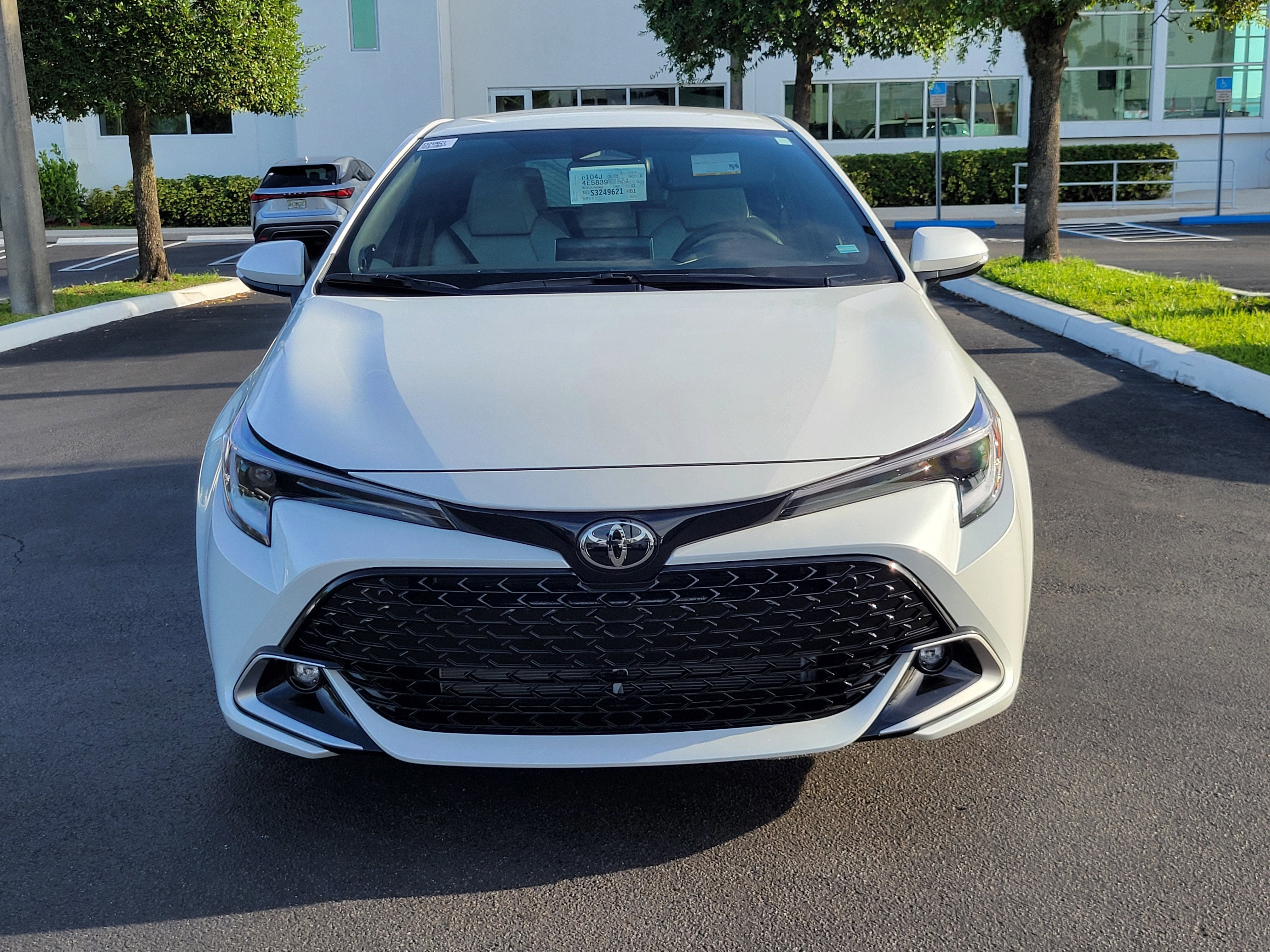 2025 Toyota Corolla Hatchback XSE