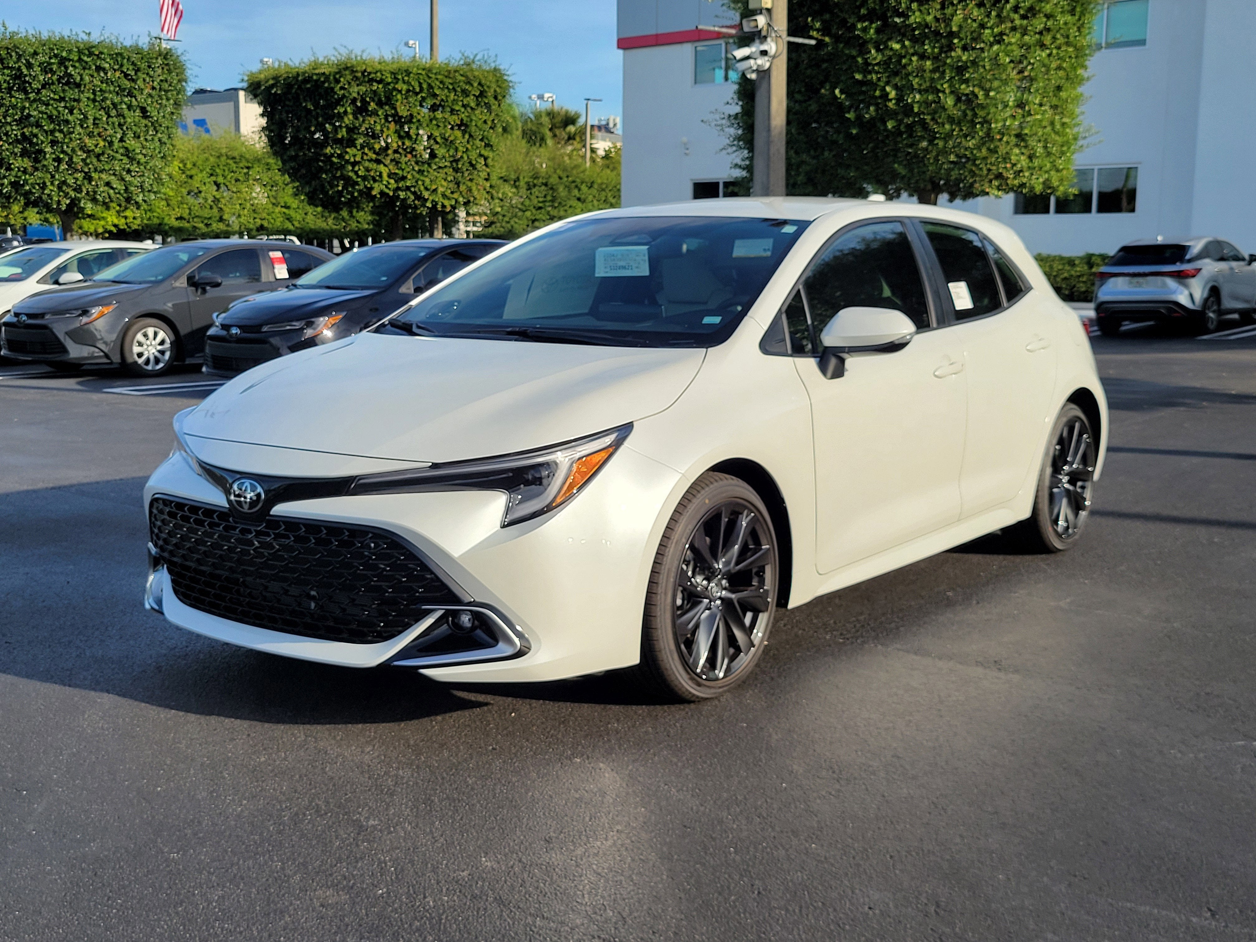 2025 Toyota Corolla Hatchback XSE