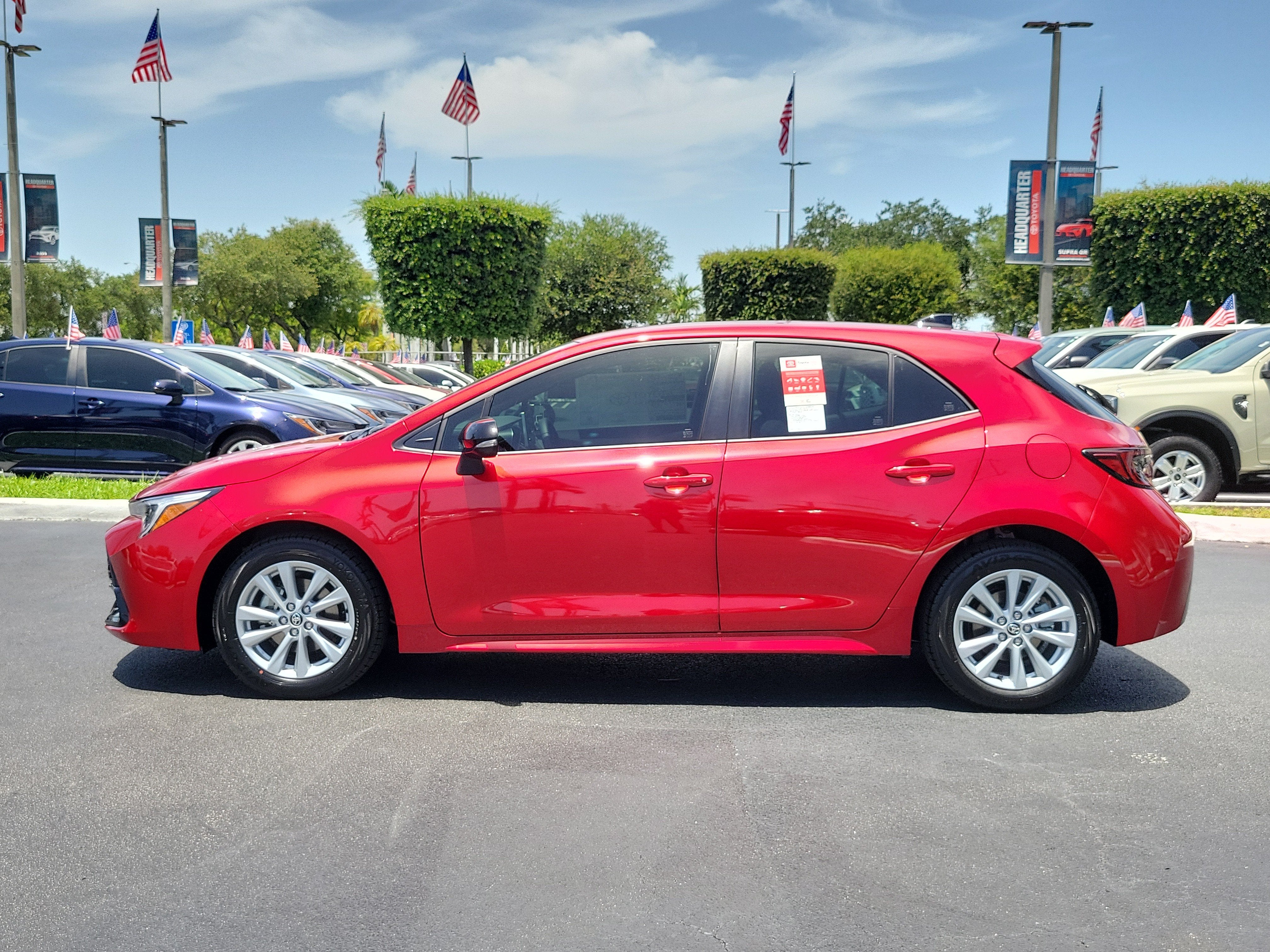 2026 Toyota Corolla Hatchback SE
