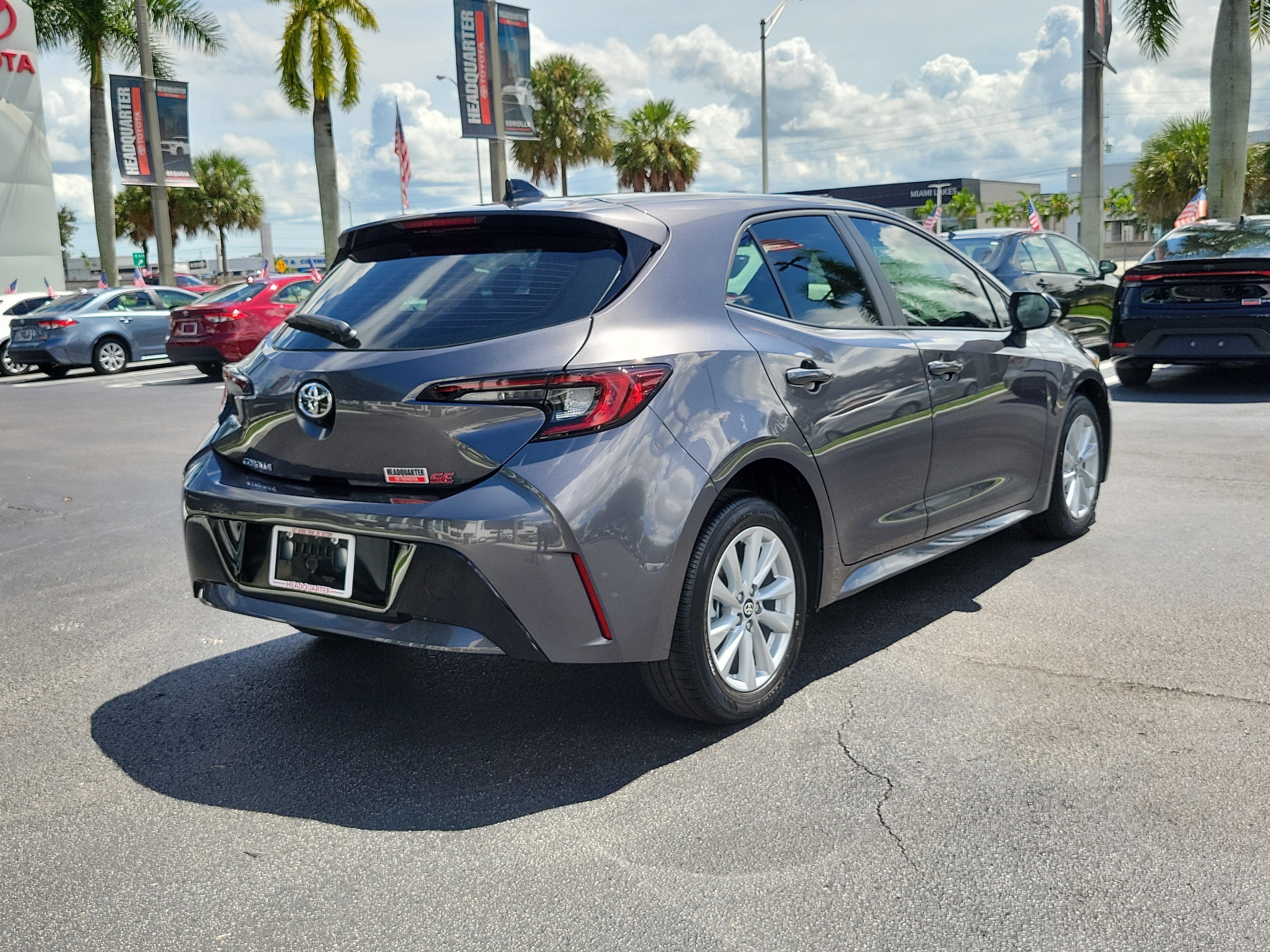2027 Toyota Corolla Hatchback SE