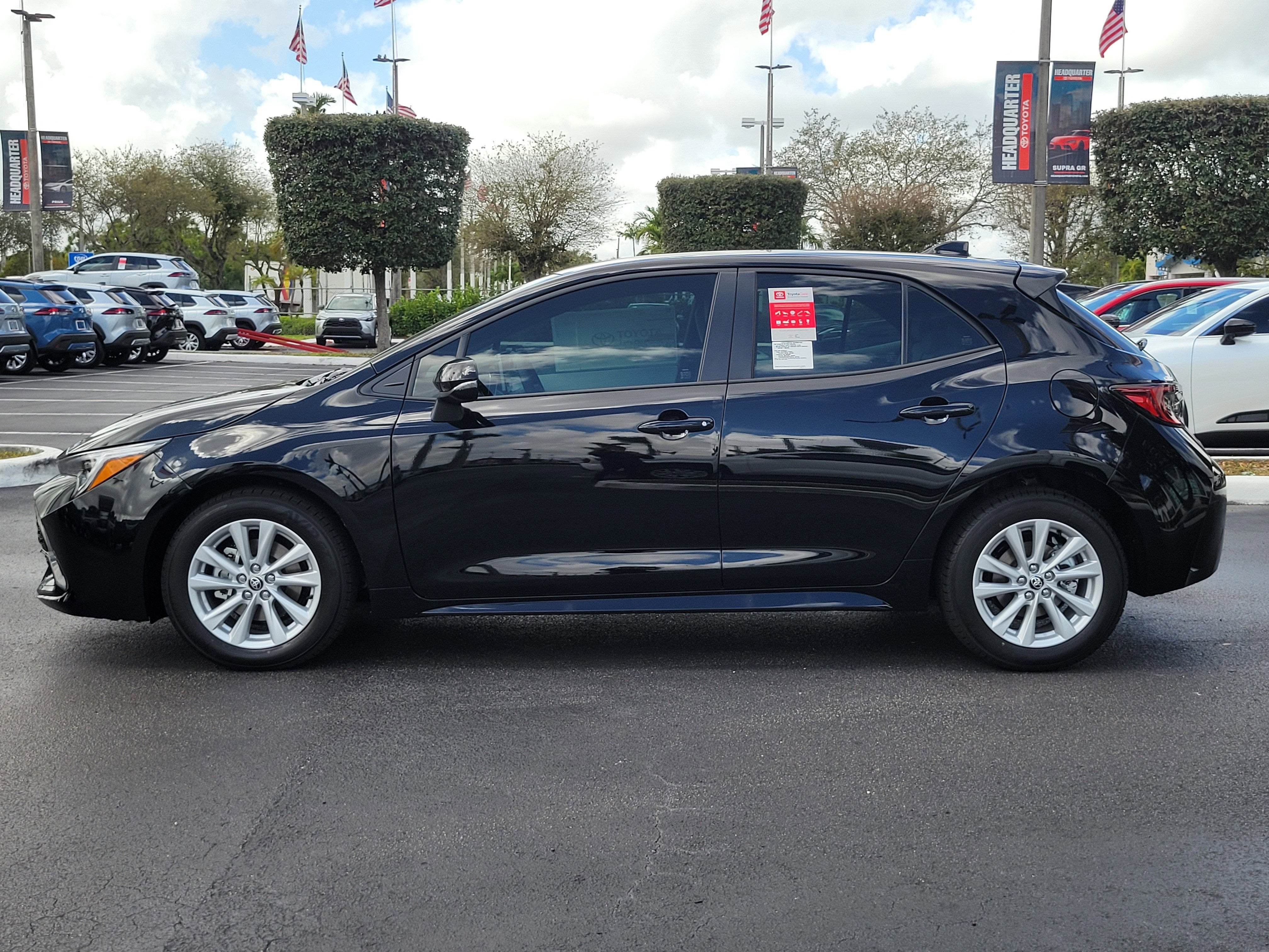 2026 Toyota Corolla Hatchback SE