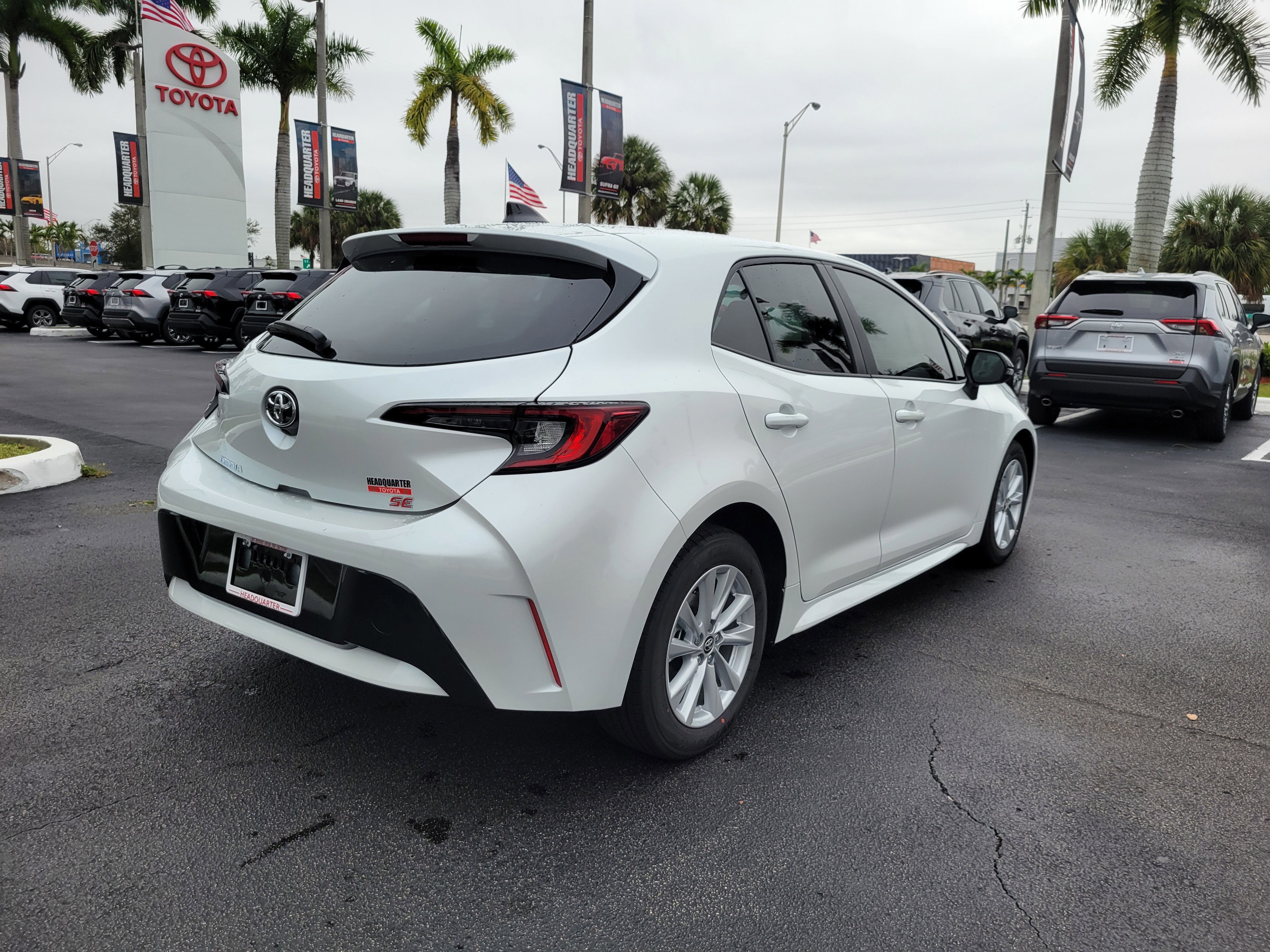 2026 Toyota Corolla Hatchback SE