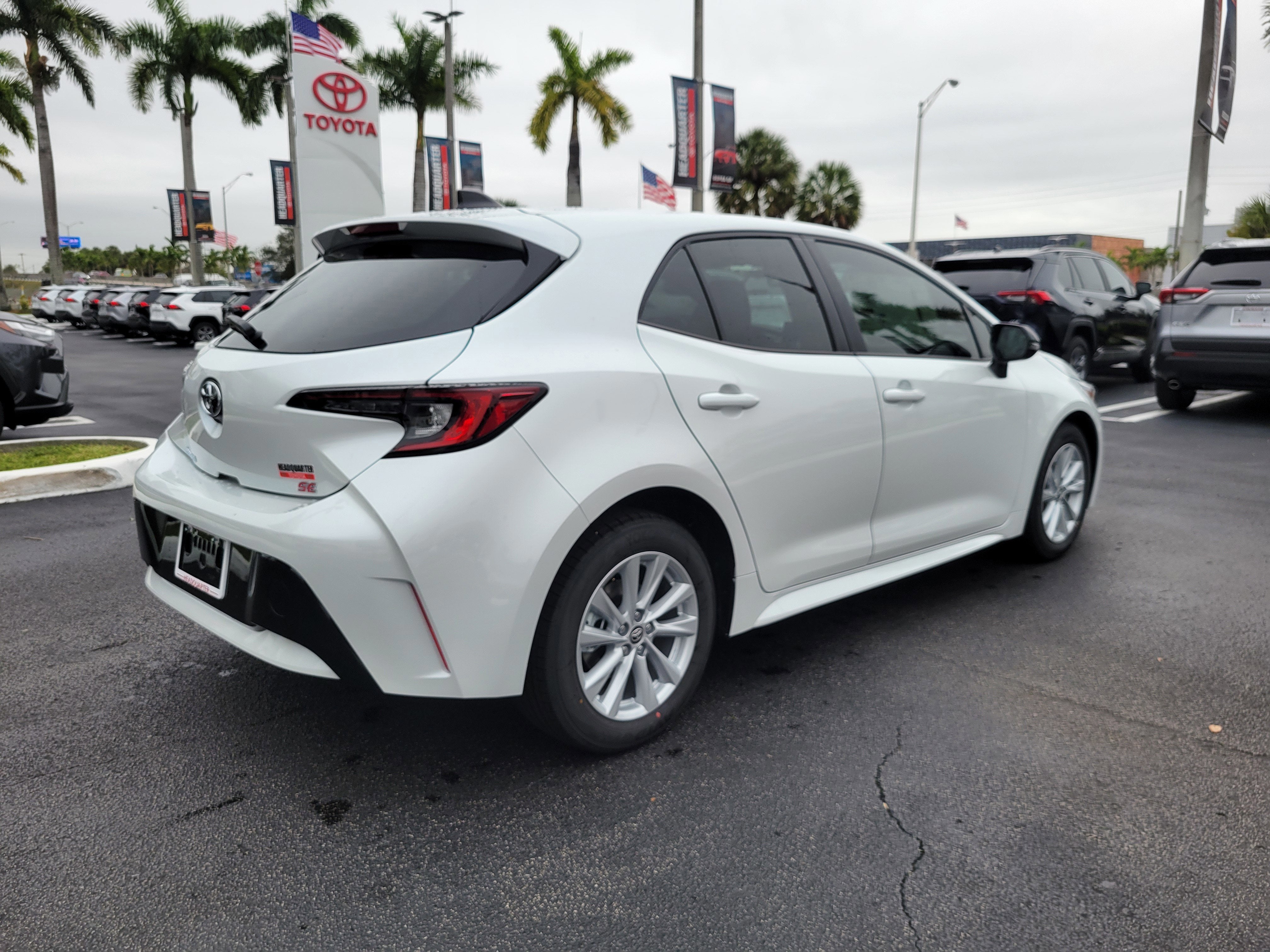 2026 Toyota Corolla Hatchback SE