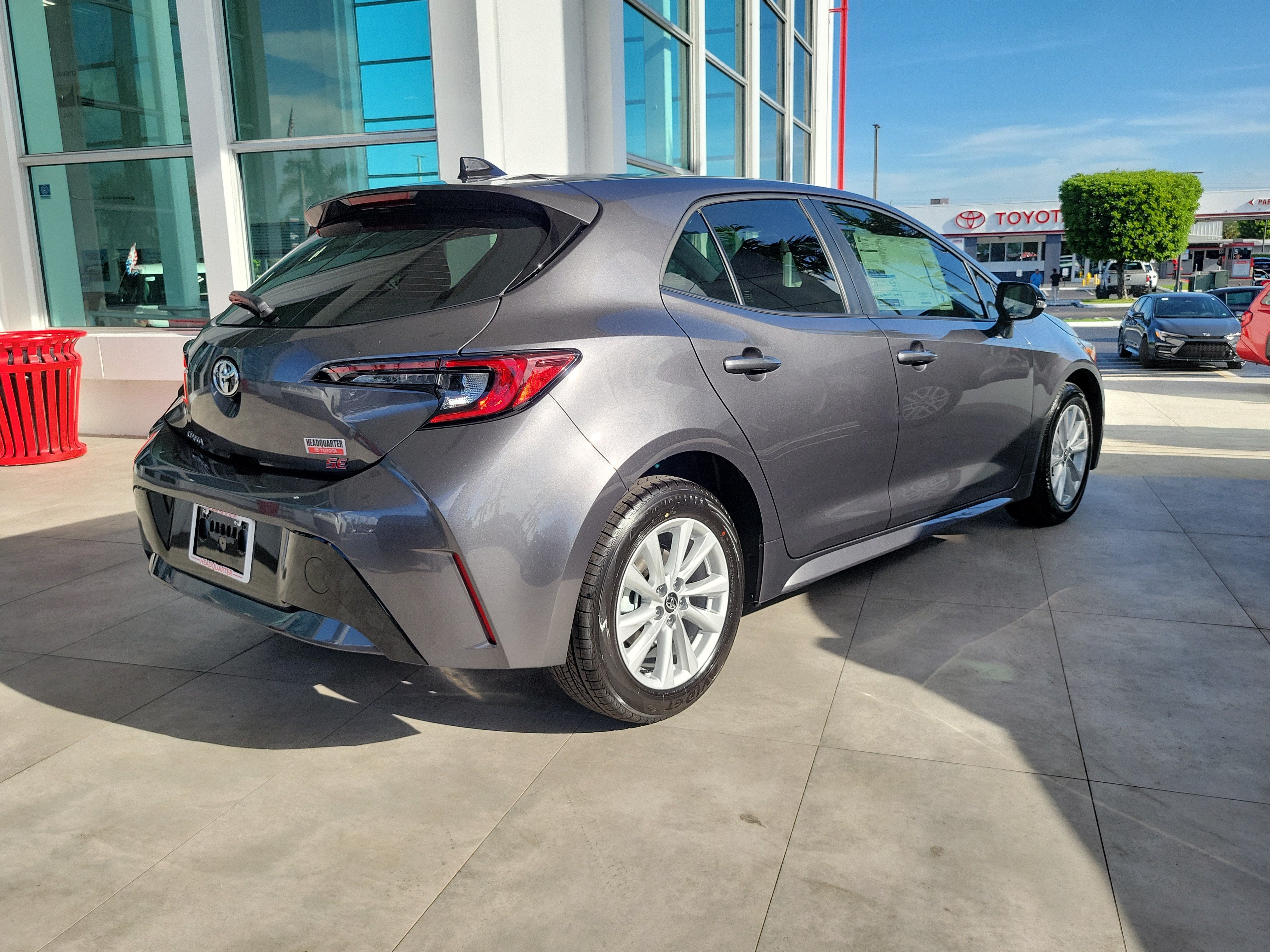 2027 Toyota Corolla Hatchback SE