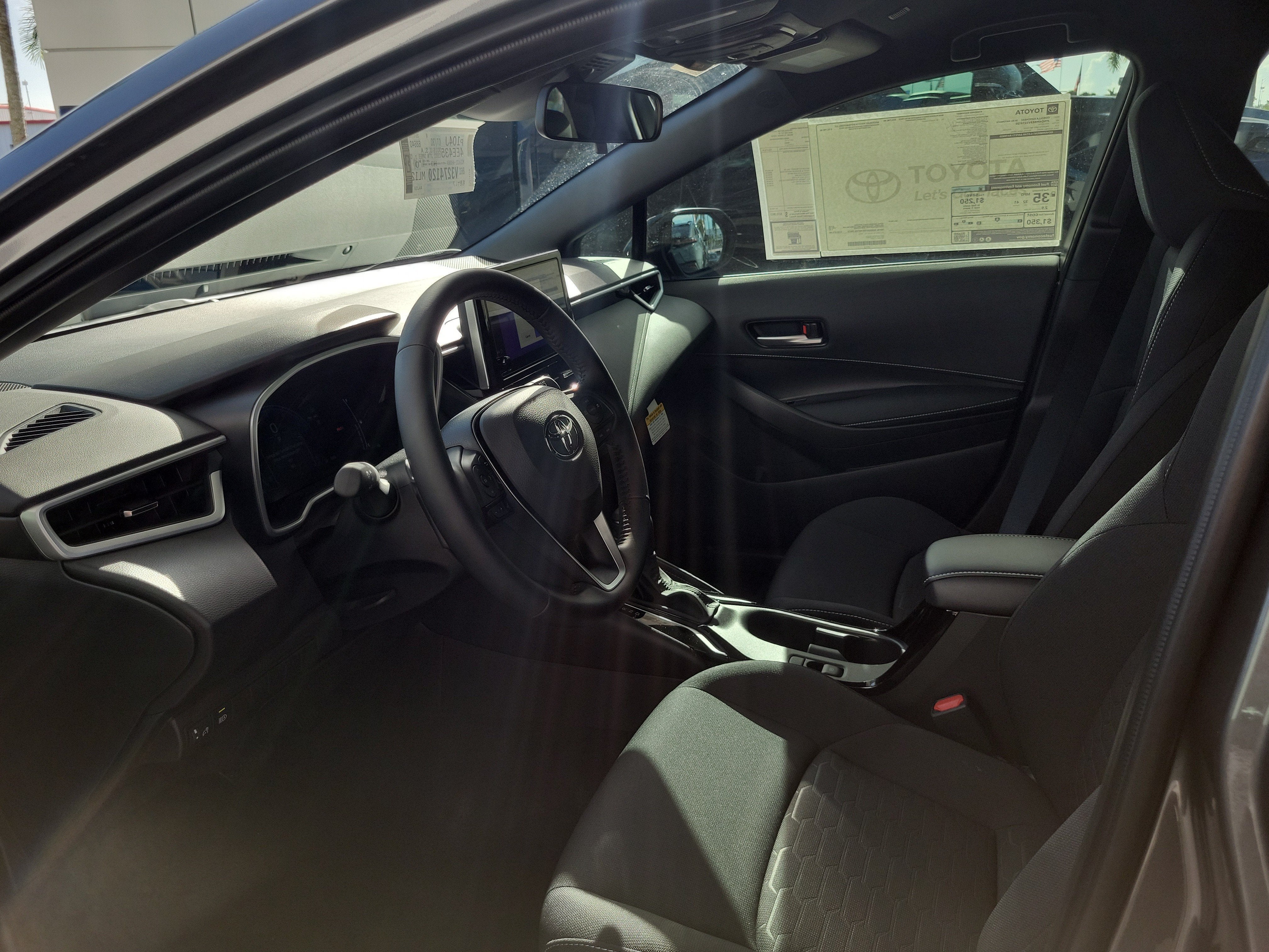 2027 Toyota Corolla Hatchback SE