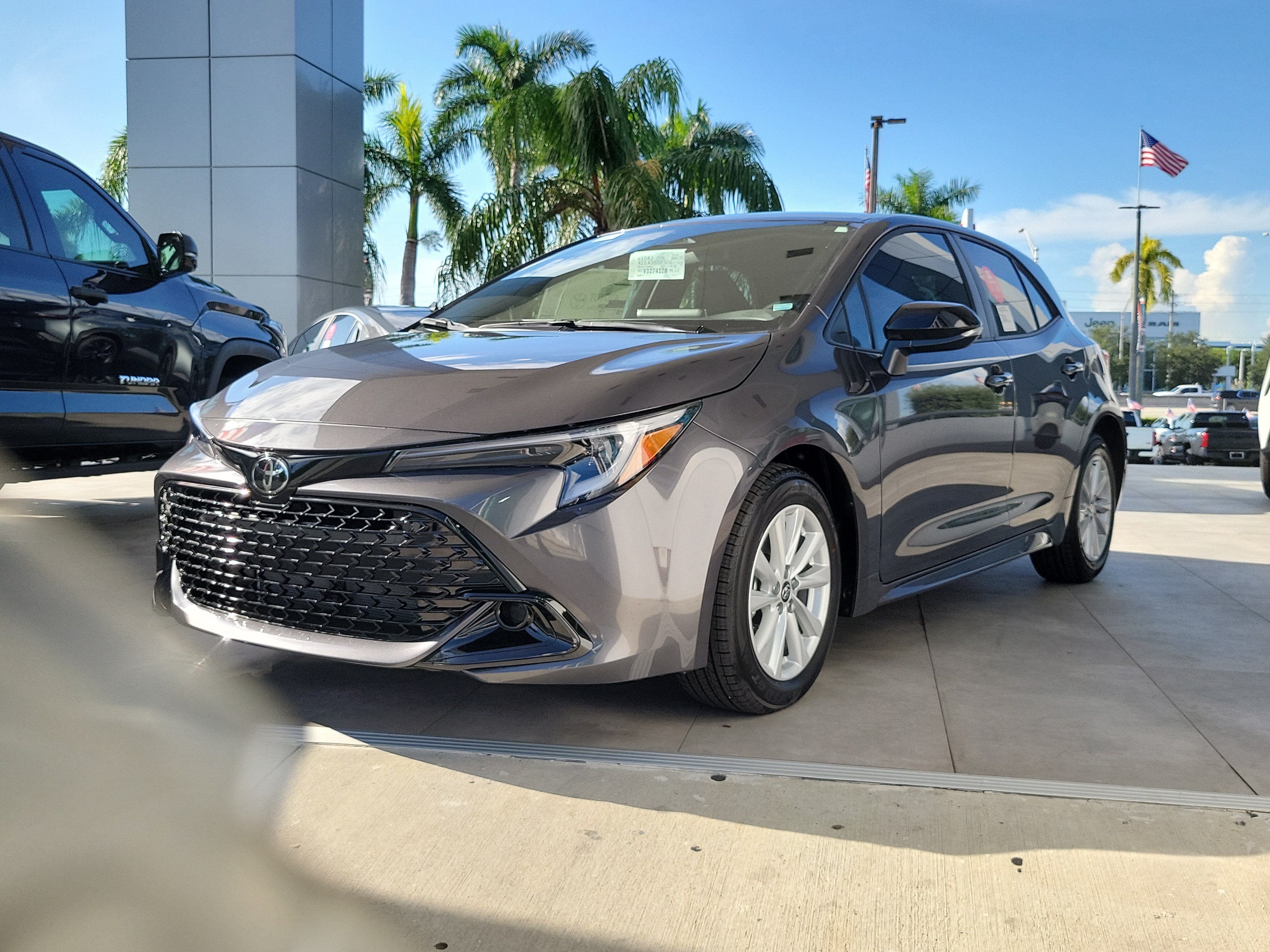 2027 Toyota Corolla Hatchback SE