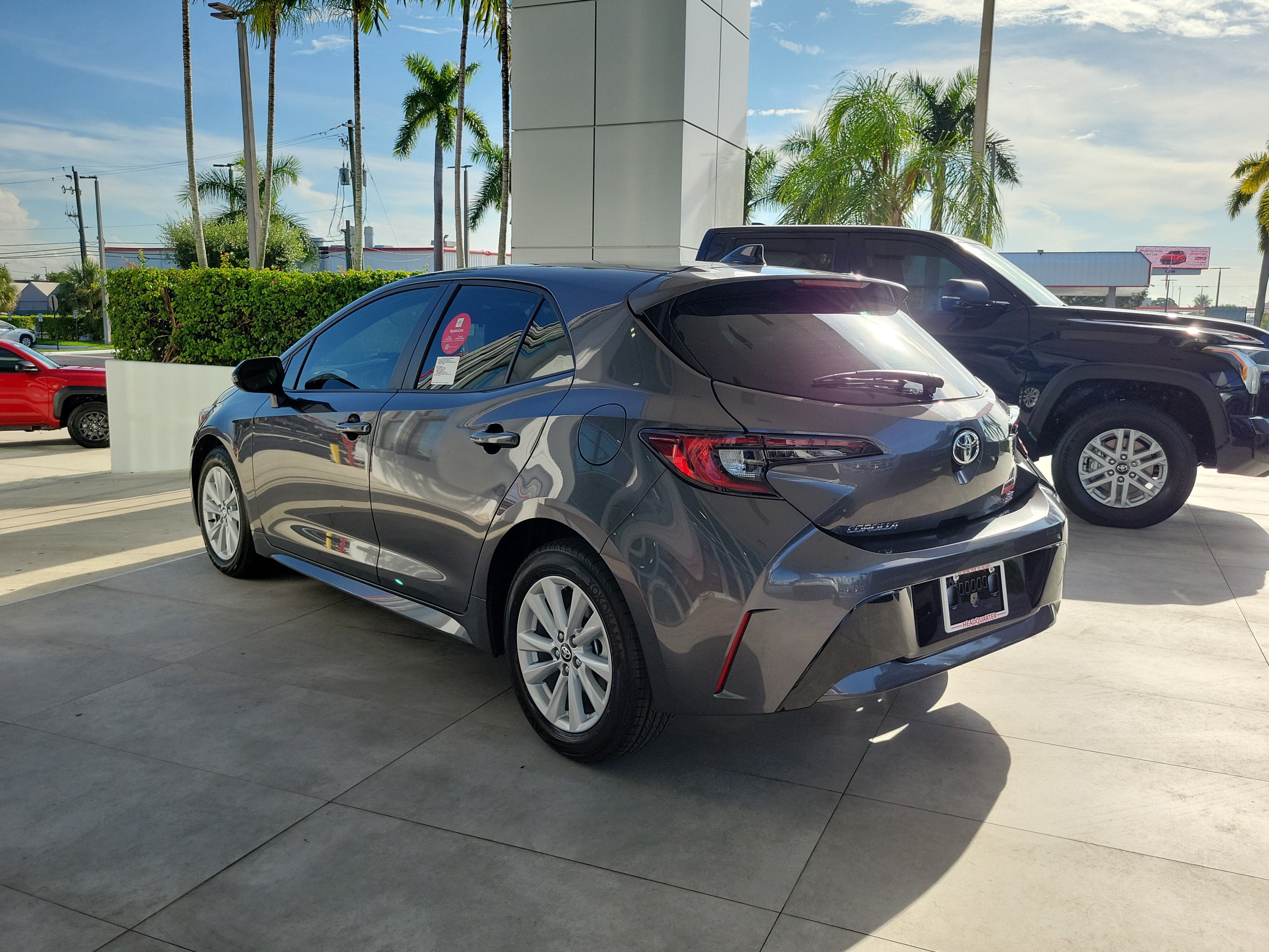 2027 Toyota Corolla Hatchback SE